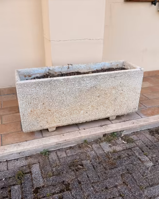 Fioriere in cemento granigliato rettangolare