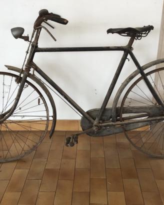 Vecchia bicicletta