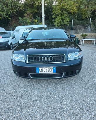 Audi A4 2.5 V6 TDI 180 cv Anno 2004