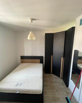 Camera completa (armadio e letto) venduti separati