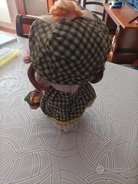 bambola in ceramica da collezione 