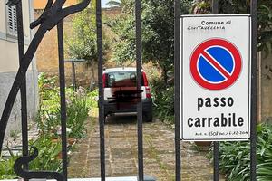 Posto auto doppio - cancello automatico