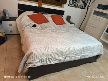 camera da letto completa