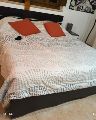 camera da letto completa