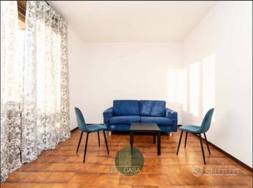 Ampio trilocale con doppi servizi e terrazzo