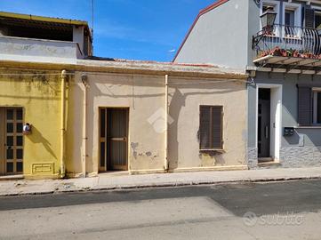 CASA INDIPENDENTE A PORTO TORRES
