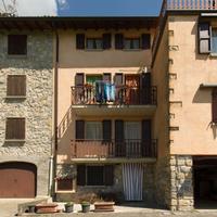 APPARTAMENTO AL SECONDO PIANO A CAMERATA CORNELLO