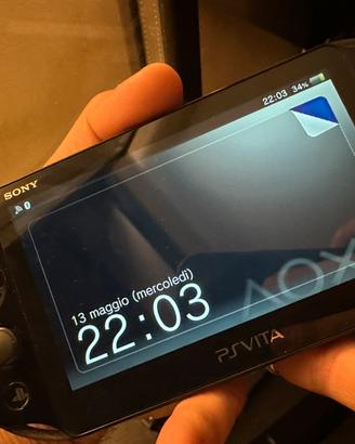 Sony PS Vita Slim (PCH-2000) - [NO SCAMBI]