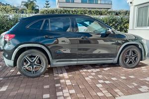 Mercedes GLA 200d AMG PREMIUM