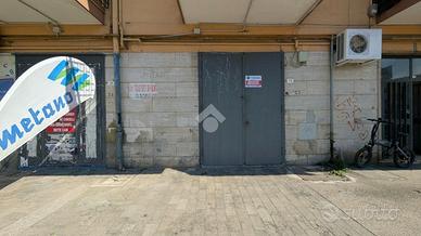 NEGOZIO A CASAVATORE
