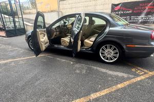 Jaguar S-TYPE 2.7 D V6 EXECUTIVE