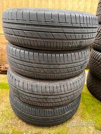 4 pneumatici 155 65 R14 Toyo estive