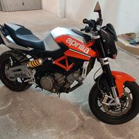 Aprilia Shiver 750 naked