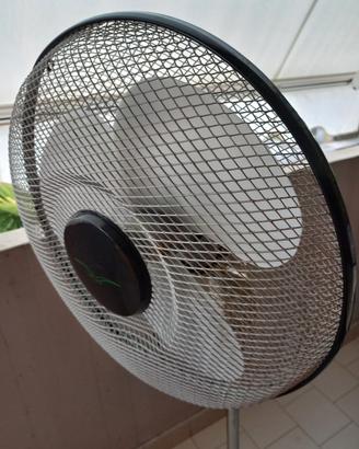ventilatore con piantana 