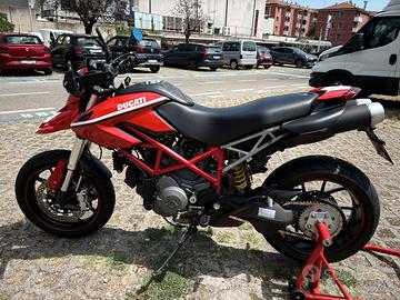 Ducati hypermotard 796