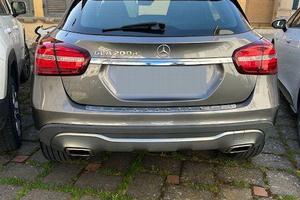 Mercedes-Benz GLA 200 d