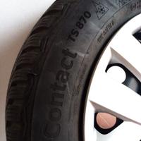 Gomme auto