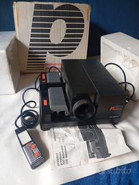 Proiettore vintage di diapositive Prestinox 680