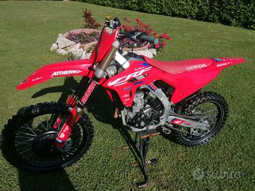 HONDA CRF250 RED MOTO