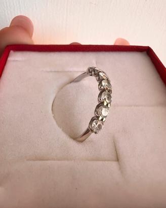 Anello oro 18 carati con diamanti