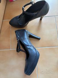 Décolleté con zeppa e cinturino alla caviglia