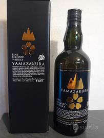 Yamazakura fine blended whisky 