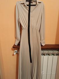 semplice vestito beige