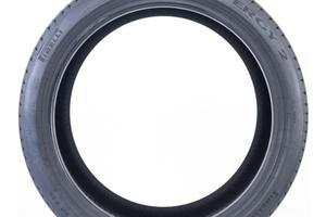 N* 2 Gomme 225/45/17 Y estive