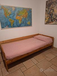 Letto singolo in legno comprensivo di materasso