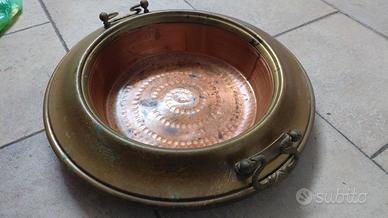 Bracere o sottovaso in rame