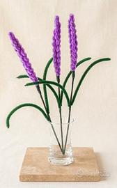 Fiori in ciniglia fatti a mano