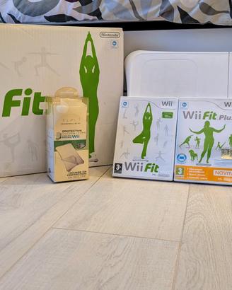 Wii balance board con protezione + giochi Wii Fit