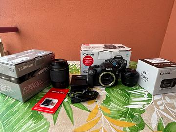 Fotocamera EOS-1300D Canon con accessori