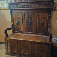 Cassapanca cerimoniale del XIX secolo