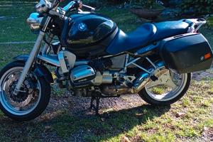 BMW r1100r
