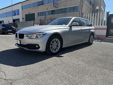 BMW Serie 3 318d Business Advantage Automatic...