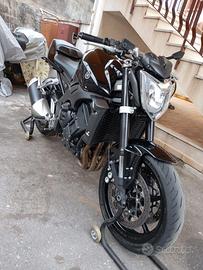 Yamaha fz1 naked total black