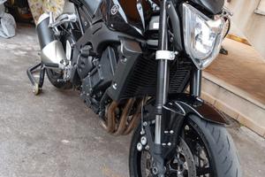 Yamaha fz1 naked total black