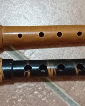 coppia di flauti vintage uno originale Filippino