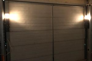 Porta basculante per garage