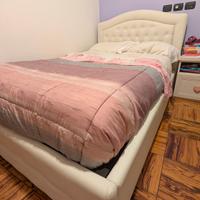 Letto a una piazza e mezza con cassone e materasso