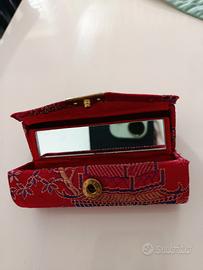 Porta rossetto in raso cinese