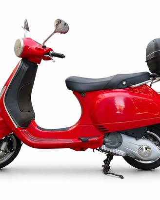 PIAGGIO Vespa GTS 125 i.e. 2013 Rossa
