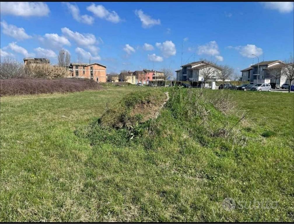 Immobile in asta di 3906 m² a Bagnolo San Vito - Vista 2