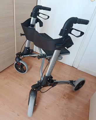 Deambulatore Rollator pieghevole in alluminio 