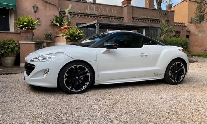 PEUGEOT RCZ R