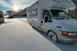 Camper 7 posti patente C/C1