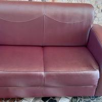 DIVANO DUE POSTI A SEDERE 