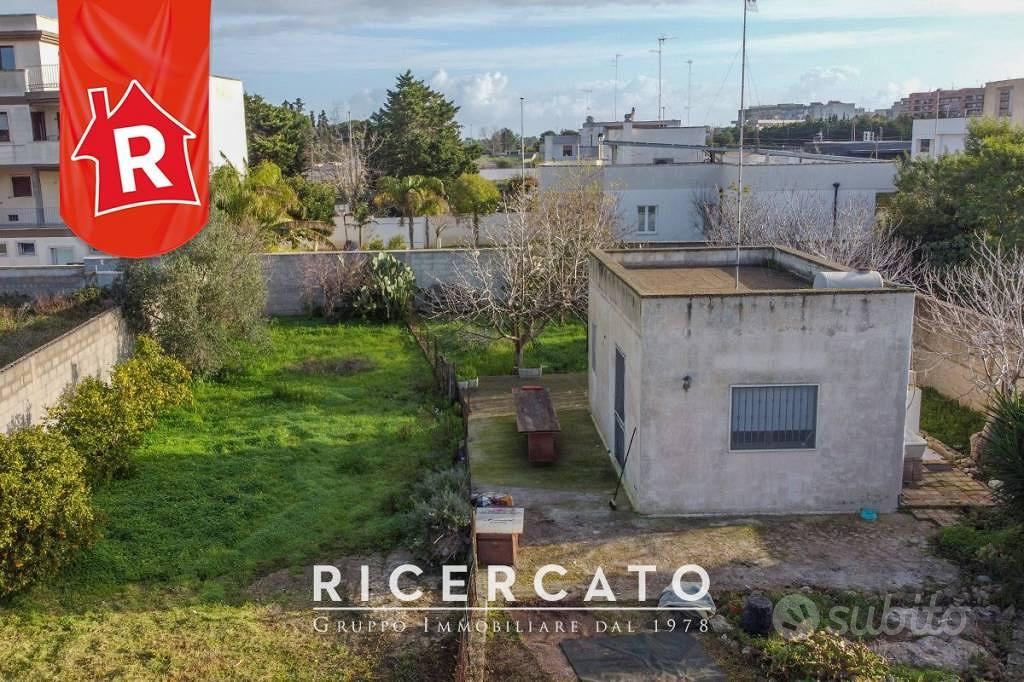 Terreno di 900 m² a Lecce - Altro