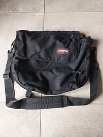 borsa a tracolla nera delegate